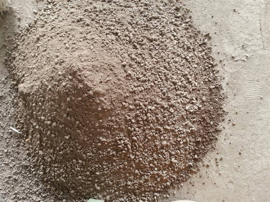 耐火浇注料